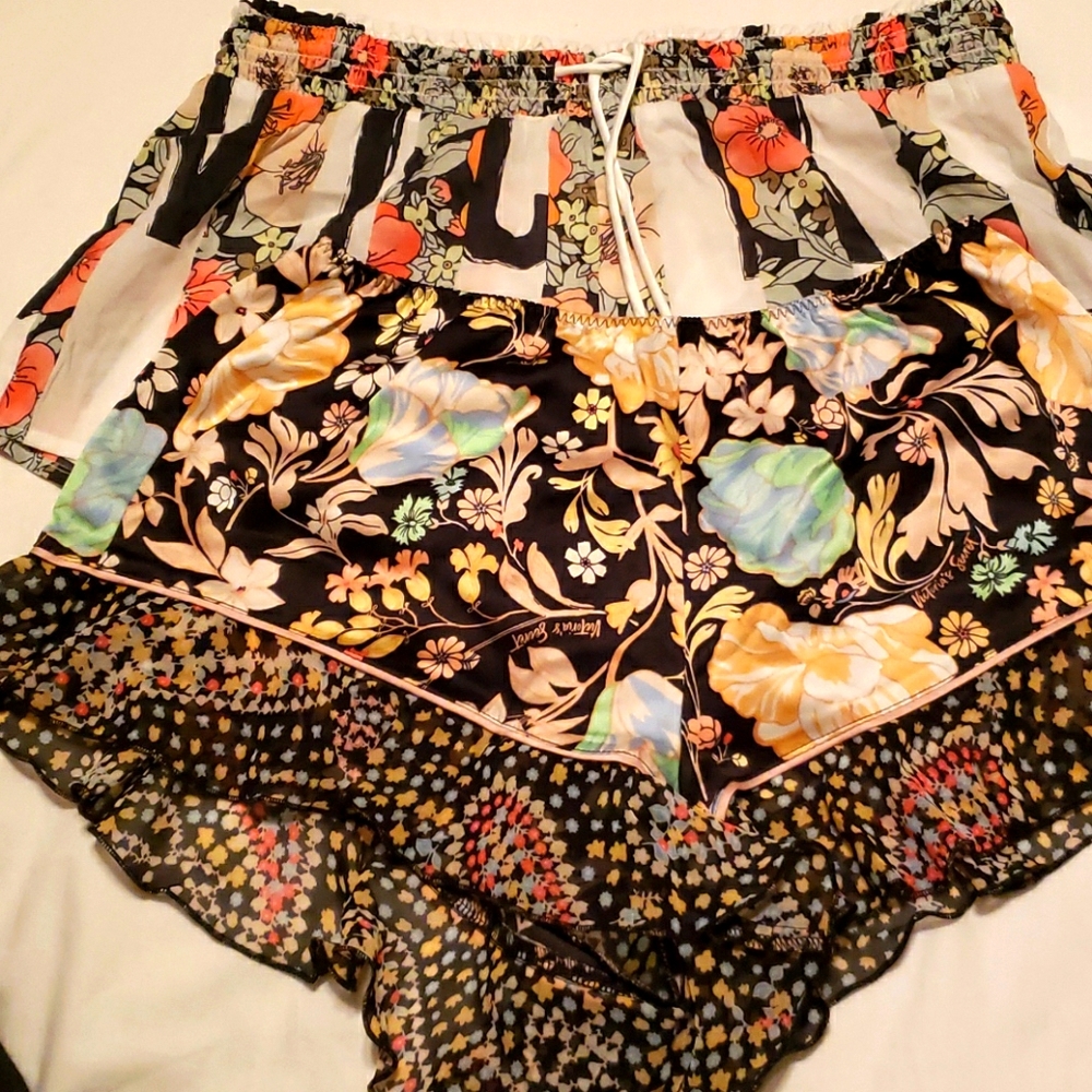 Victoria secret woman sleepwear